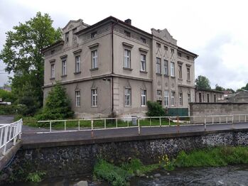 Prodej nájemního (činžovního) domu 939 m², Česká Kamenice