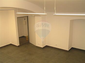 hlavní prostor - Pronájem obchodních prostor, Praha 10 - Vinohrady