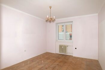 Pokoj I. - Prodej bytu 3+1 v osobním vlastnictví 83 m², Kladno