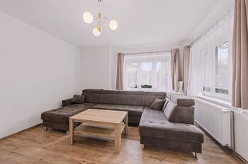 Pronájem bytu 2+1 v osobním vlastnictví 66 m², Aš