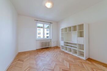 Pronájem bytu 2+1 v osobním vlastnictví 56 m², Aš