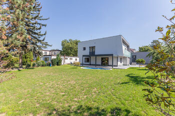 Prodej domu 244 m², Praha 5 - Zbraslav