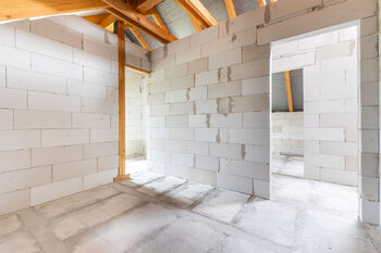 budoucí šatna - Prodej domu 169 m², Hradečno
