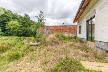 místo pro budoucí terasu - Prodej domu 169 m², Hradečno