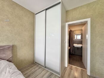 Prodej bytu 2+kk v osobním vlastnictví 62 m², Praha 9 - Vysočany
