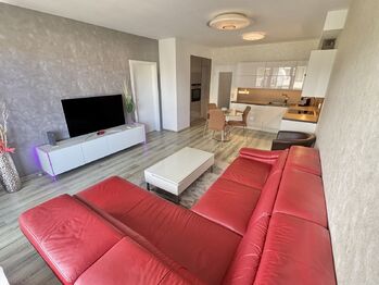 Prodej bytu 2+kk v osobním vlastnictví 62 m², Praha 9 - Vysočany