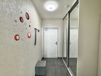 Prodej bytu 2+kk v osobním vlastnictví 62 m², Praha 9 - Vysočany
