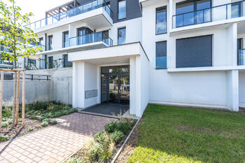 Pronájem bytu 3+kk v osobním vlastnictví 82 m², Praha 8 - Dolní Chabry