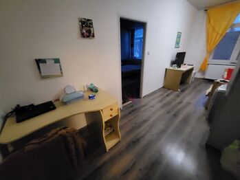 byt 3+1 - Prodej nájemního (činžovního) domu 384 m², Stonařov