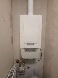 kotel byt 3+1 - Prodej nájemního (činžovního) domu 384 m², Stonařov