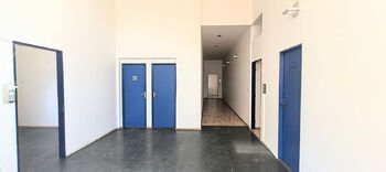 Pronájem kancelářských prostor 19 m², Praha 8 - Kobylisy