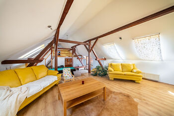 Prodej domu 550 m², Lažany