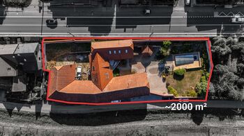 Prodej domu 550 m², Lažany