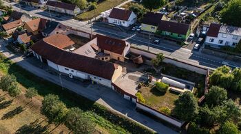 Prodej domu 550 m², Lažany