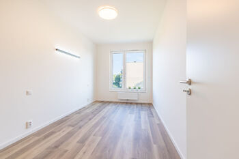 Ložnice - Pronájem bytu 2+kk v osobním vlastnictví 53 m², Praha 5 - Hlubočepy