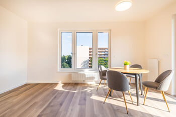 Obývací pokoj s kuchyní - Pronájem bytu 2+kk v osobním vlastnictví 53 m², Praha 5 - Hlubočepy