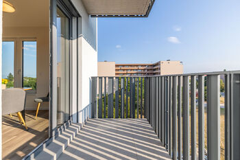 Balkón - Pronájem bytu 2+kk v osobním vlastnictví 53 m², Praha 5 - Hlubočepy