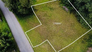 Prodej pozemku 1700 m², Poniklá