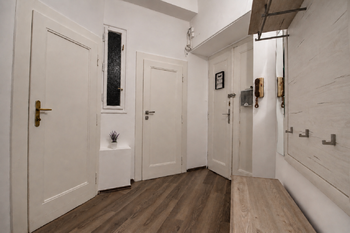 Předsíň - Pronájem bytu 2+kk v osobním vlastnictví 49 m², Praha 1 - Nové Město