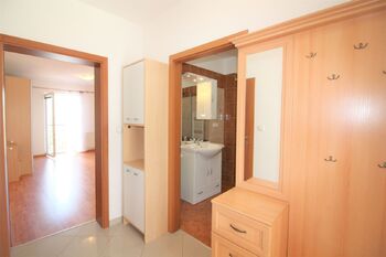 Pronájem bytu 1+1 v osobním vlastnictví 40 m², Praha 8 - Kobylisy