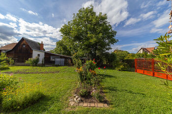 Prodej pozemku 642 m², Vikýřovice