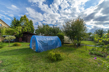 Prodej pozemku 642 m², Vikýřovice