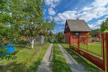 Prodej pozemku 642 m², Vikýřovice