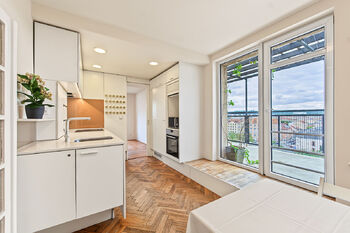 Prodej bytu 3+1 v osobním vlastnictví 91 m², Praha 8 - Libeň