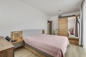 Ložnice - Prodej bytu 3+kk v osobním vlastnictví 81 m², Praha 9 - Letňany