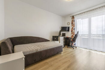 Pokoj - Prodej bytu 3+kk v osobním vlastnictví 81 m², Praha 9 - Letňany