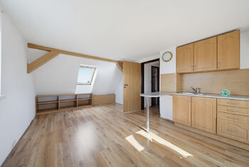Prodej bytu 1+kk v osobním vlastnictví 23 m², Karlovy Vary