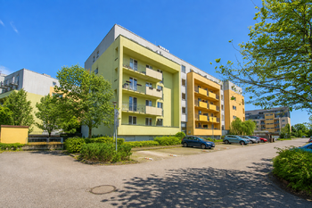 Pronájem bytu 2+kk v osobním vlastnictví 70 m², Hradec Králové