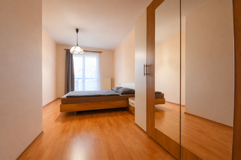 Pokoj 2 - Pronájem bytu 2+kk v osobním vlastnictví 70 m², Hradec Králové