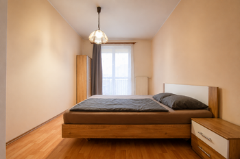 Pokoj 2 - Pronájem bytu 2+kk v osobním vlastnictví 70 m², Hradec Králové