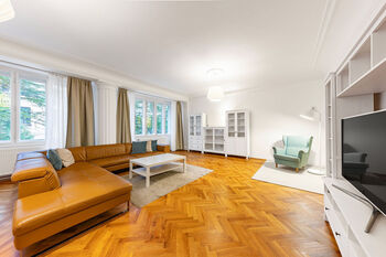 Prodej bytu 4+1 v osobním vlastnictví 133 m², Praha 5 - Smíchov