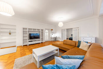 Prodej bytu 4+1 v osobním vlastnictví 133 m², Praha 5 - Smíchov