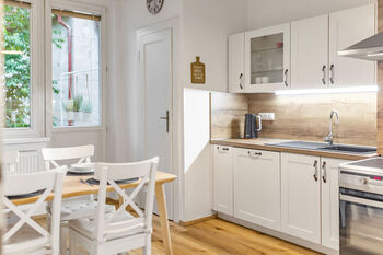 Prodej bytu 4+1 v osobním vlastnictví 133 m², Praha 5 - Smíchov