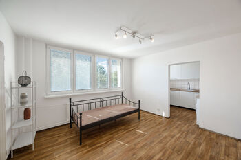 Lucie Krechterová I +420 721 415 122 I lucie.krechterova@remax.cz - Prodej bytu 2+1 v osobním vlastnictví 43 m², Ostrava