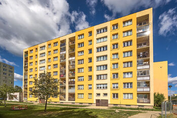 Lucie Krechterová I +420 721 415 122 I lucie.krechterova@remax.cz - Prodej bytu 2+1 v osobním vlastnictví 43 m², Ostrava