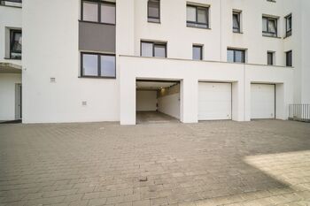 garáž 25 m2 - Prodej bytu 3+kk v osobním vlastnictví 67 m², Kuřim