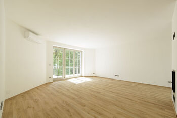 Prodej bytu 5+1 v osobním vlastnictví 191 m², Praha 10 - Záběhlice