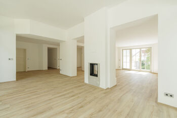 Prodej bytu 5+1 v osobním vlastnictví 191 m², Praha 10 - Záběhlice