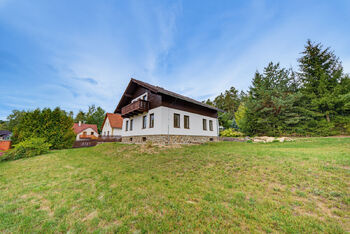 Prodej domu 257 m², Sázava