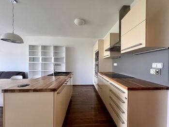 Pronájem bytu 3+kk v osobním vlastnictví 92 m², Praha 5 - Hlubočepy