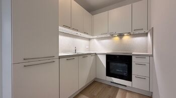 Kuchyň - Pronájem bytu 2+kk v osobním vlastnictví 44 m², Praha 9 - Horní Počernice 