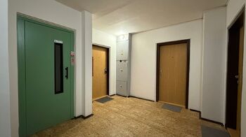 Výtah - Pronájem bytu 2+kk v osobním vlastnictví 44 m², Praha 9 - Horní Počernice