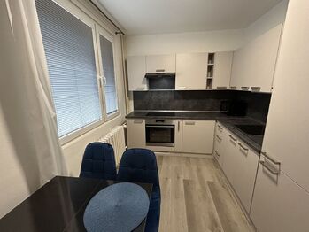 Pronájem bytu 4+1 v osobním vlastnictví 96 m², Hradec Králové