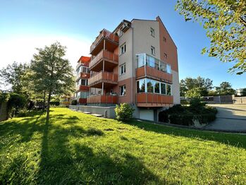 Dům - Pronájem bytu 3+kk v osobním vlastnictví 55 m², Praha 9 - Horní Počernice 