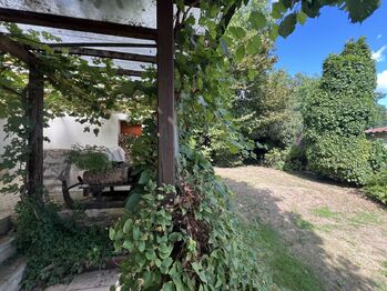 pergola - Prodej domu 85 m², Hluboké Mašůvky