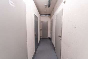 Prodej bytu 1+kk v osobním vlastnictví 34 m², Praha 5 - Hlubočepy